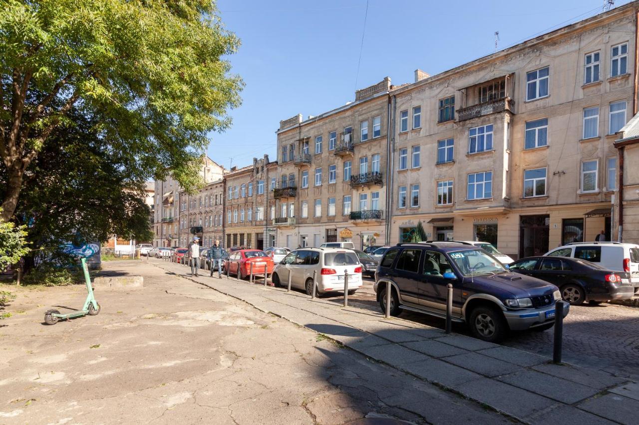 Avangard Saint Teodora III Apart Liov Exterior foto